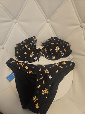Cupshe Black Floral Bikini Set